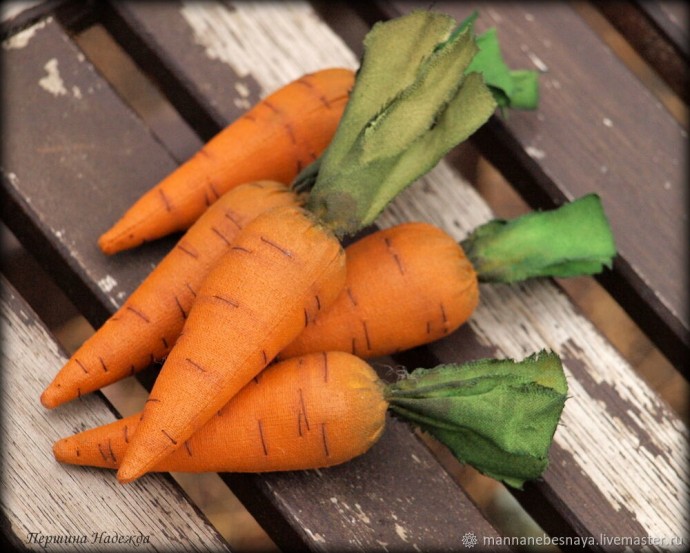 Шьем интерьерную морковку для украшения кухни