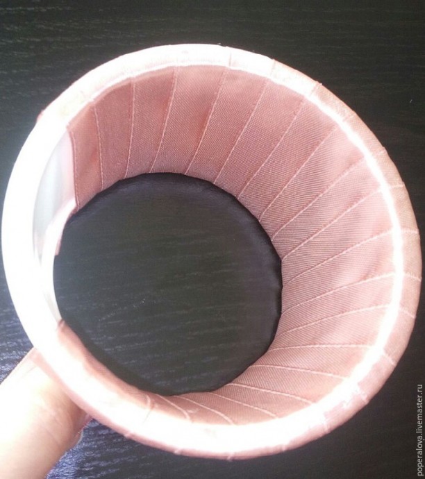 Корзинка с цветами из атласных лент