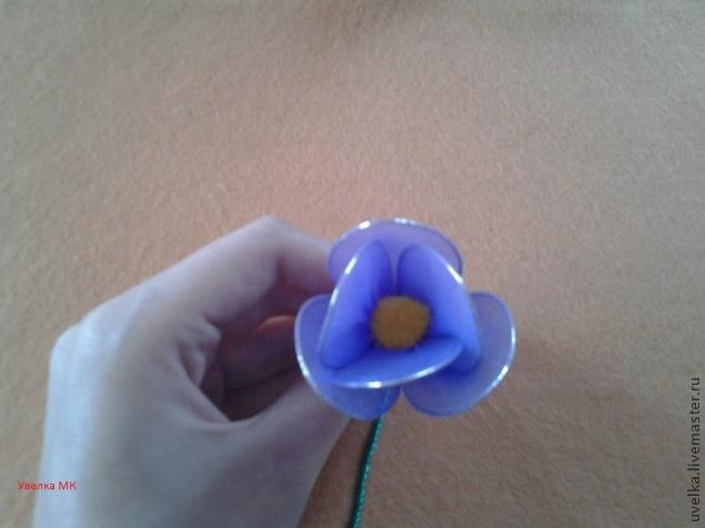 Цветочек из капрона