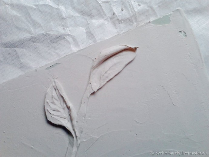 Веточка розы из шпатлевки