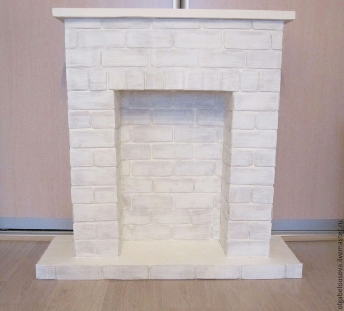 Фальш-камин с имитацией кирпичной кладки
