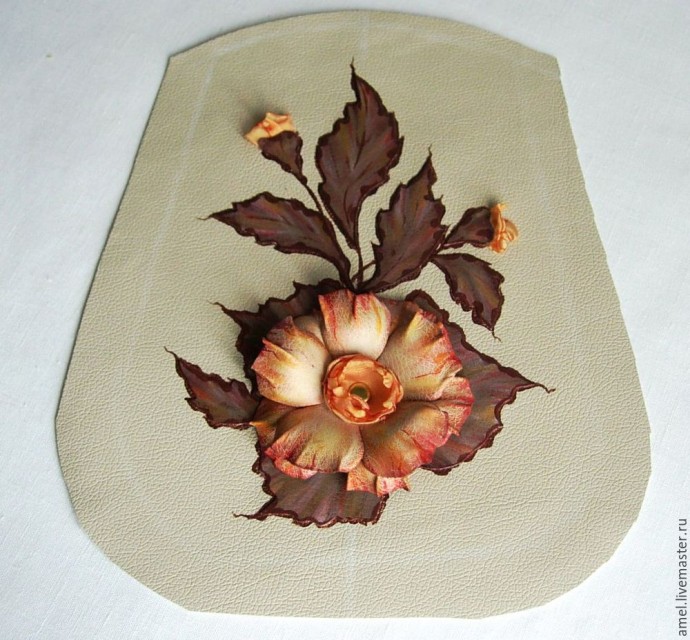 Декор сумки с цветком