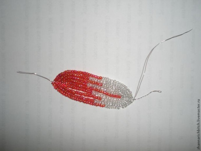 Как сделать бахромчатый край у тюльпана из бисера