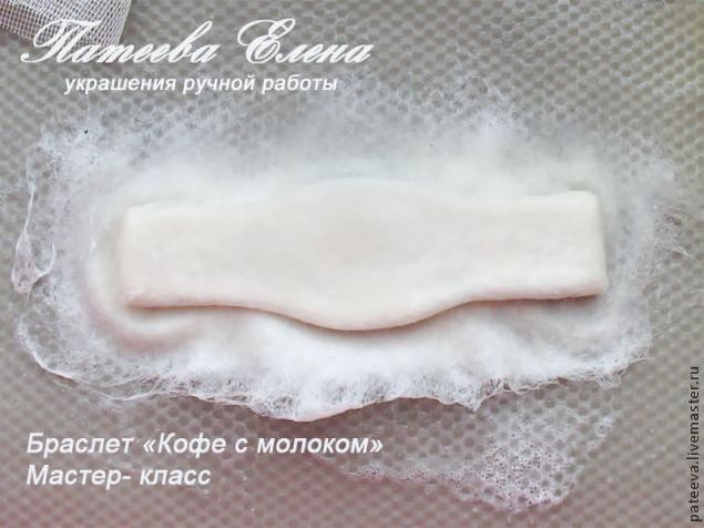 Валяние браслета на металлической основе