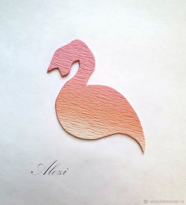 Розовый фламинго из полимерной глины