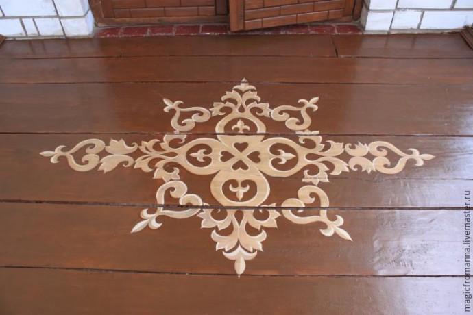 Расписываем старое крылечко