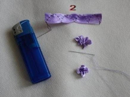 Объёмная вышивка: ветка сирени