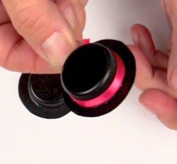 Интересная идея для заколки со шляпкой