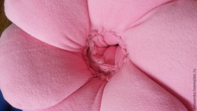 Декоративная подушка "Роза-ромашка"