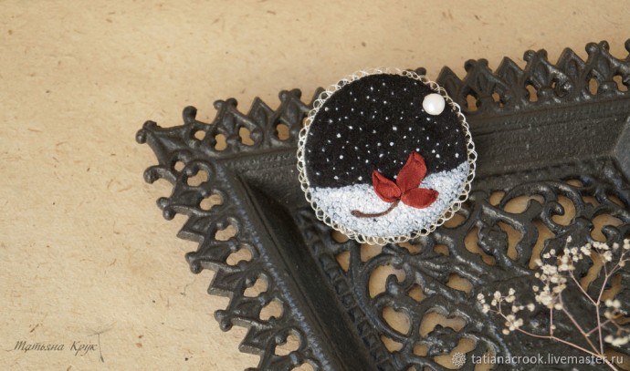 Брошь "Первый снег"