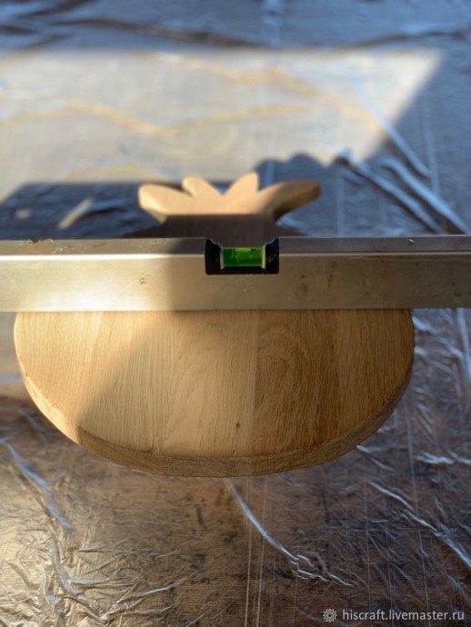 Сервировочная доска и подставки под бокалы в технике ResinArt с инкрустацией стразами