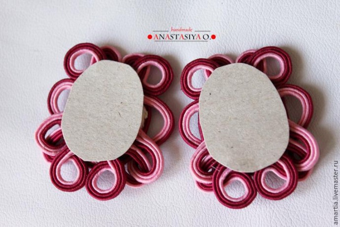 Сутажные серьги "Розовый лебедь"