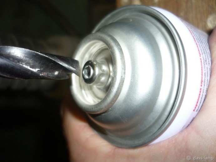 Изготавливаем настольный светильник из стеклянной бутылки: часть 1