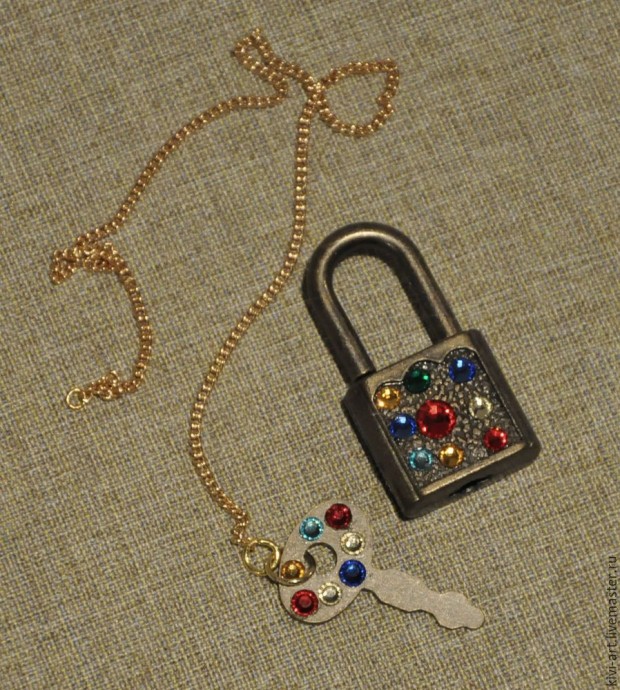 Декорирование шкатулки в стиле китч: часть 11