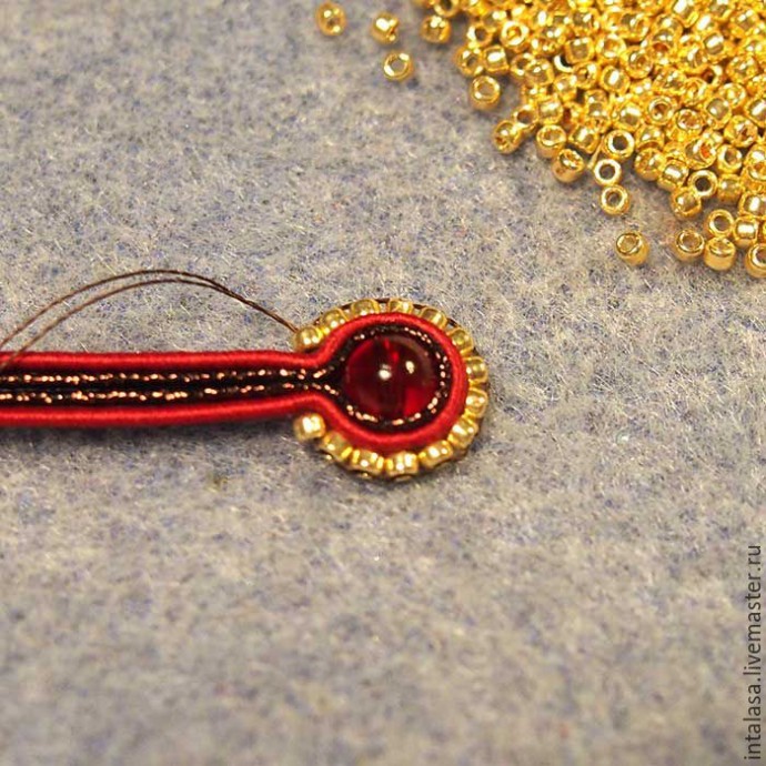 Делаем сутажную брошь "Аленький цветочек": часть 2