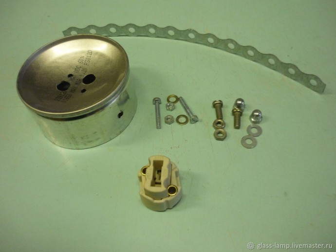 Мастер-класс по изготовлению светильника "Снежный вальс" из стеклянных бутылок: часть 1