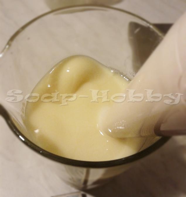 Молочное мыло с нуля с добавлением мёда и овсянки: часть 1