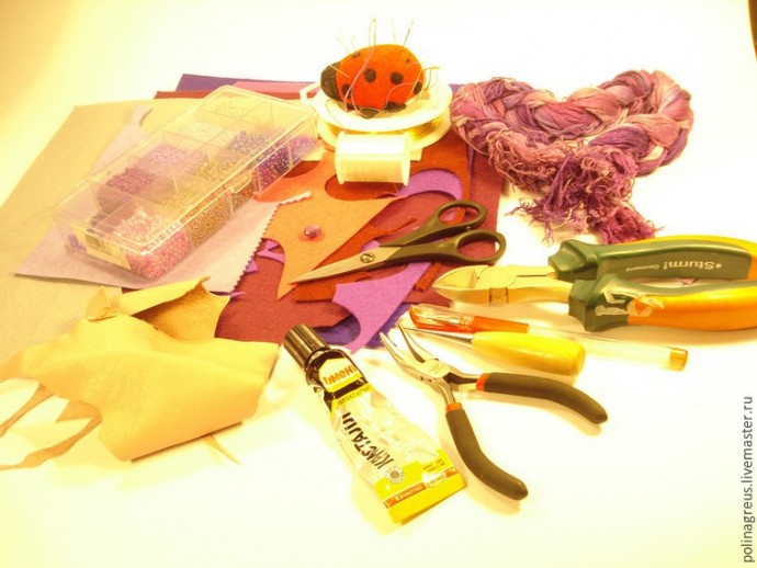 Создаем асимметричные серьги из фетра