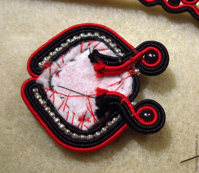 Создаем колье в технике сутажной вышивки: часть 5