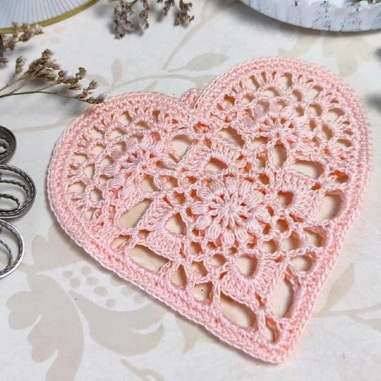 Сердечные закладки для книг