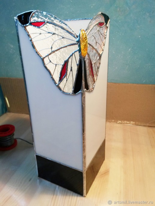 Тонкости изготовления светильника в технике Тиффани: часть 3