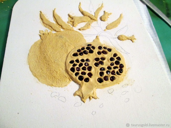 Мастерим интересную ключницу "Гранат"