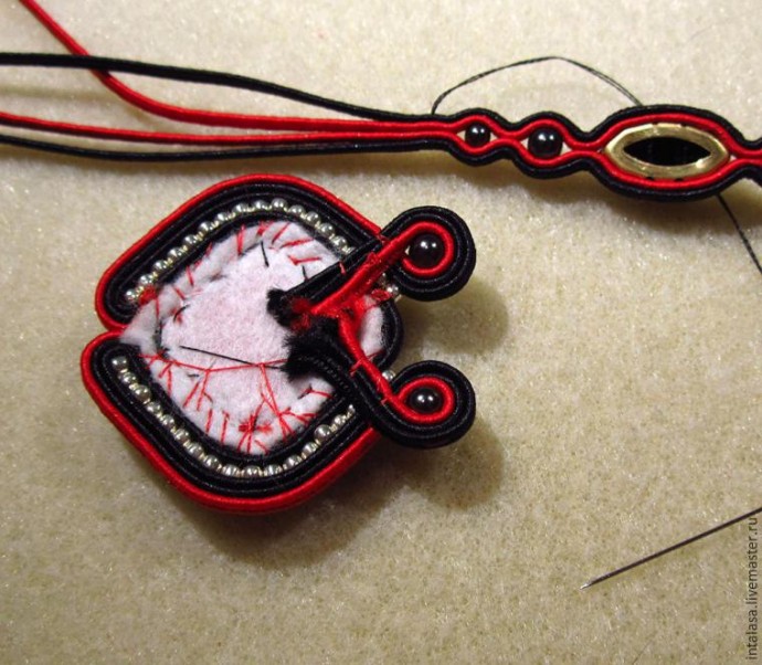 Создаем колье в технике сутажной вышивки: часть 5