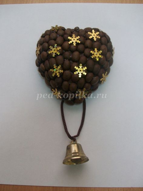 Сердце из кофейных зерен: мастер-класс