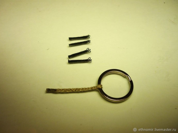 Мастер-класс по изготовлению брелока "Мышь": часть 2