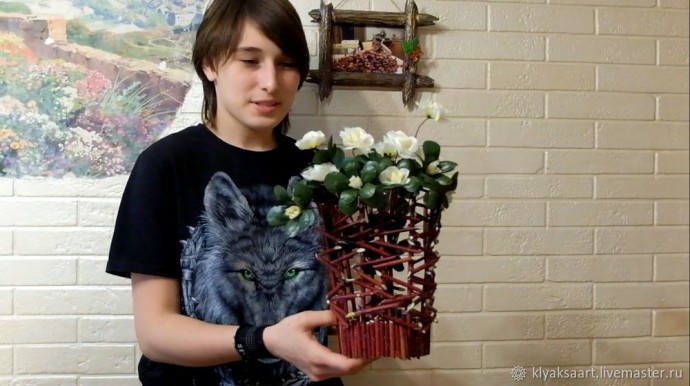 Две простых идеи создания корзинок из веток своими руками