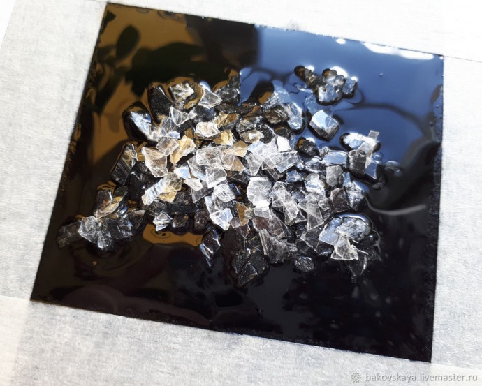 Декорируем поверхности пластинами из кристаллов гипса