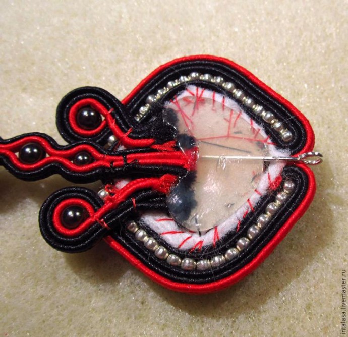 Создаем колье в технике сутажной вышивки: часть 6