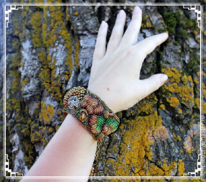 Арт-браслет "Осенняя красота" в технике объемной вышивки: часть 4