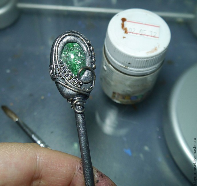 Делаем из полимерной глины оригинальную шпильку для волос