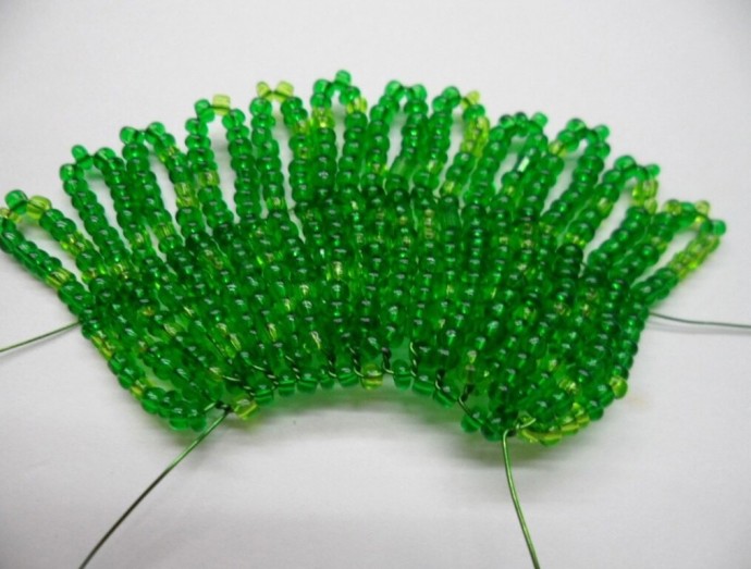 Ромашки из бисера и рубки