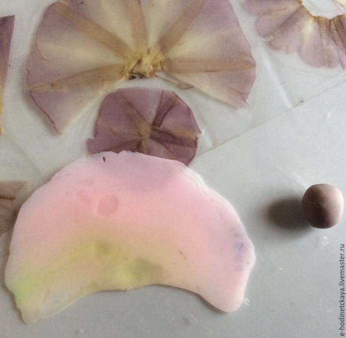 Делаем вьюнок из полимерной глины: часть 1