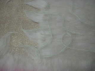 Вязано-валяный палантин "Розанчики"