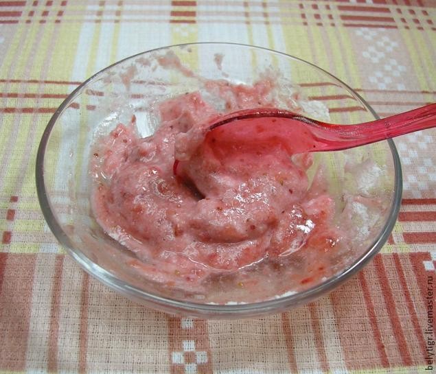 Клубничная маска своими руками