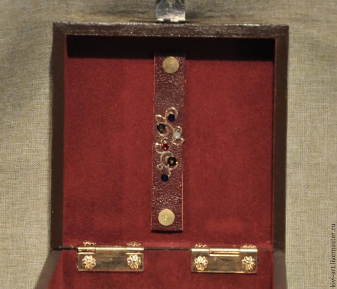 Декорирование шкатулки в стиле китч: часть 11