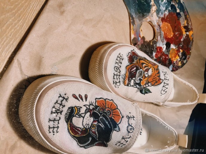 Роспись одежды: лайфхак с надписями