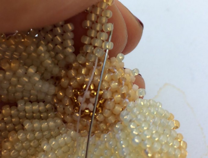 Создаём брошь-подвеску "Солнечный цветочек": часть 3