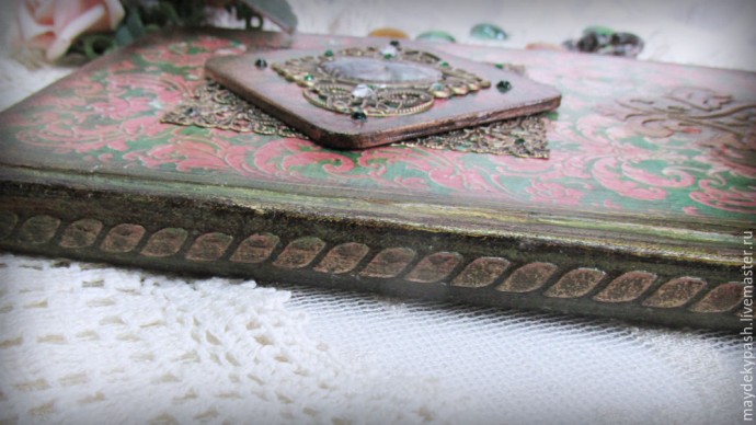 Процесс создания ежедневника "Тайна старого замка": часть 5