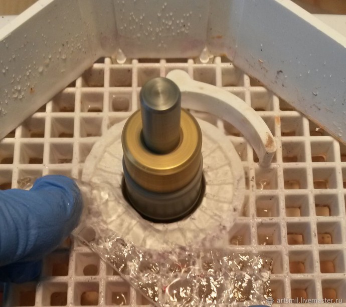 Тонкости изготовления светильника в технике Тиффани: часть 2