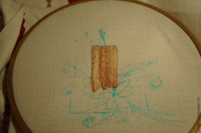 Вышиваем лентами композицию со свечой