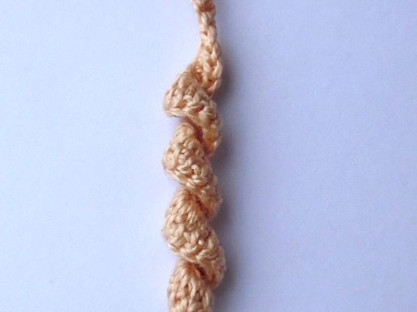 Учимся вязать декоративный элемент "Спиралька"