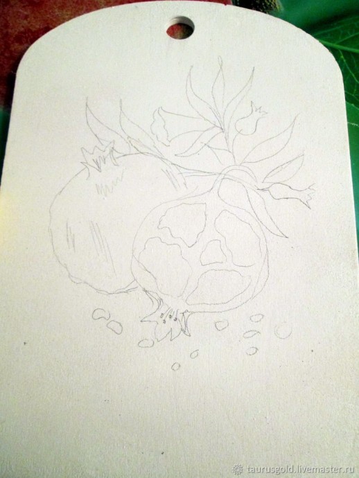 Мастерим интересную ключницу "Гранат"