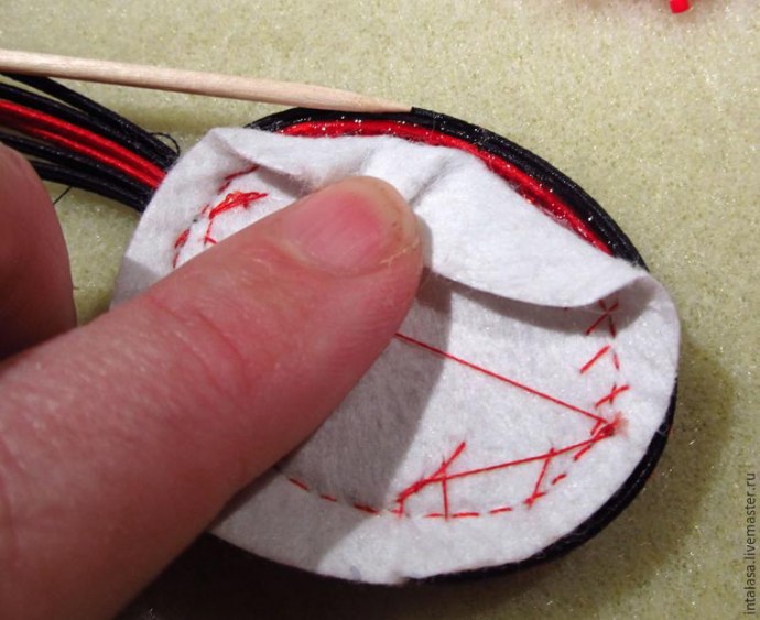 Создаем колье в технике сутажной вышивки: часть 2