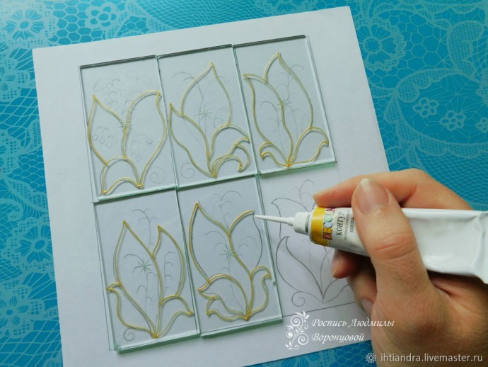 Создаём витражный фонарик с весенними ландышами: часть 1