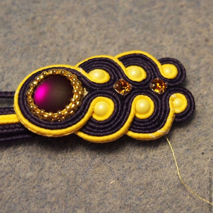 Делаем сережки в технике сутажной вышивки: часть 3