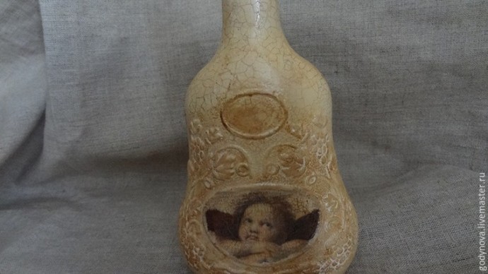 Мастер-класс: декор бутылки для святой воды в технике декупаж, часть 3